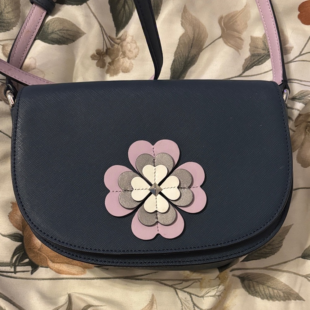 Chic Floral Crossbody Bag in Navy and Lavender